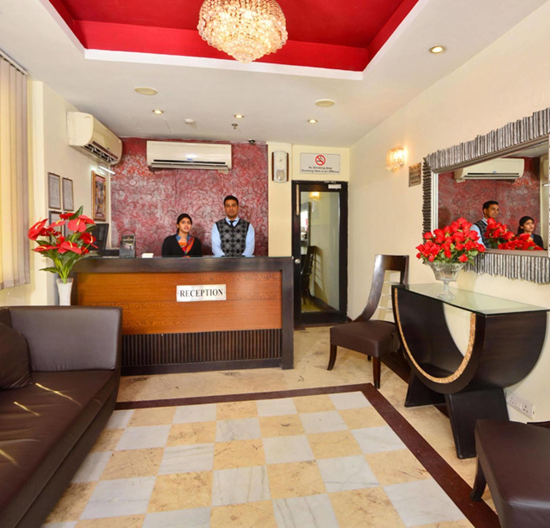 Hotel Shanti Palace West Patel Nagar Нью-Делі Екстер'єр фото